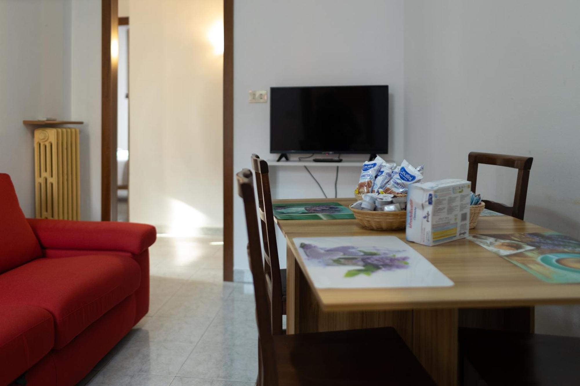 M.G. Home 2 A Un Passo Da Tutto 博洛尼亚 外观 照片